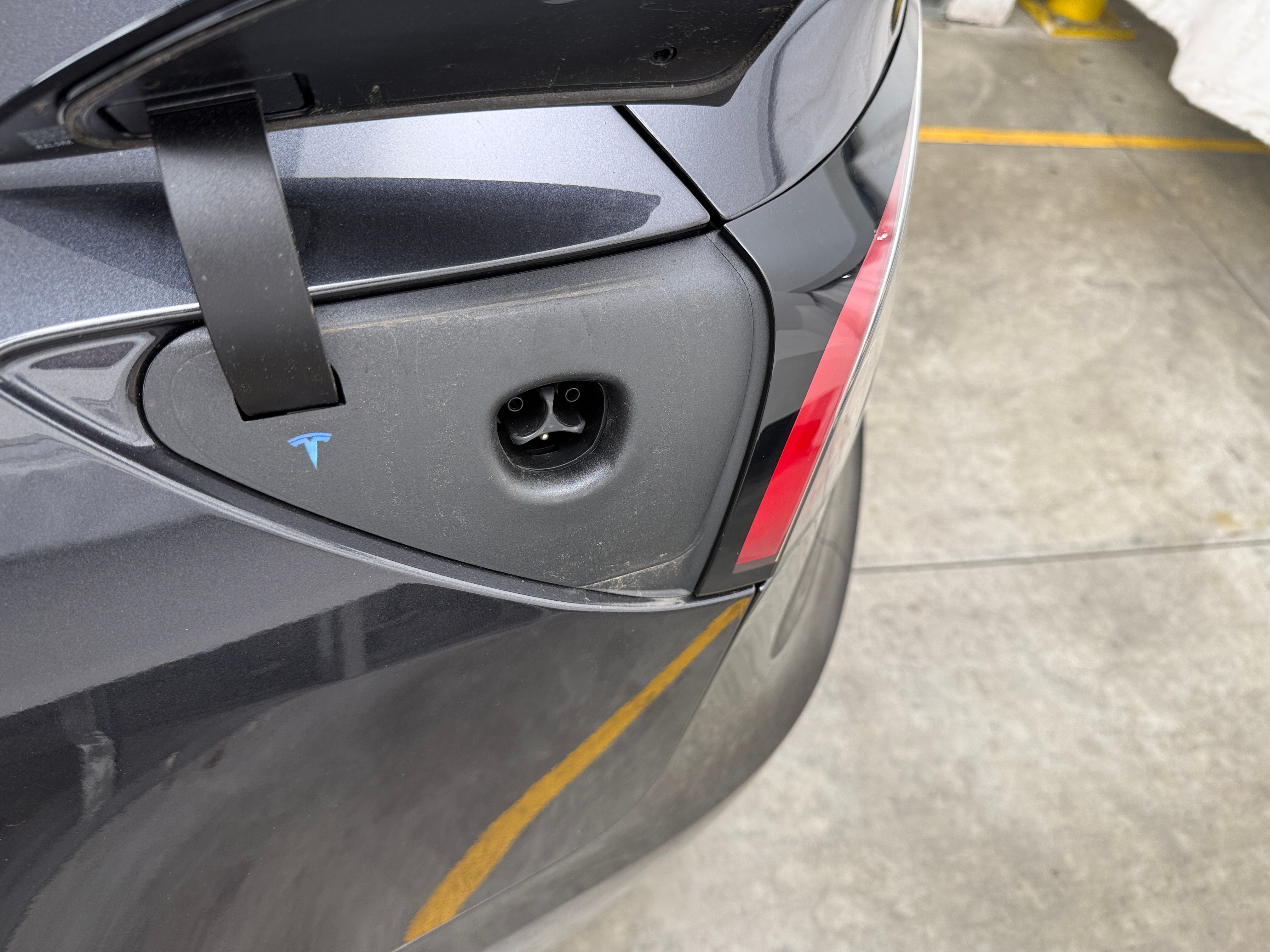 tesla model 3 2025 5YJ3E1EA5SF070183 image tesla model 3 2025 5YJ3E1EA5SF070183 image